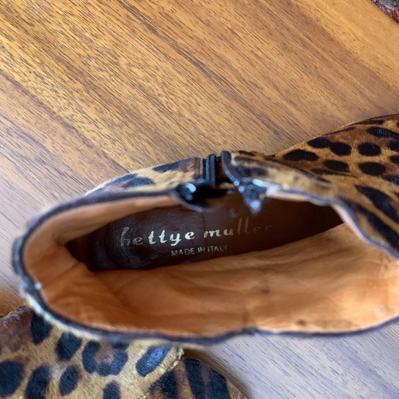 Bettye Muller leopard print booties - Picture 7 of 8